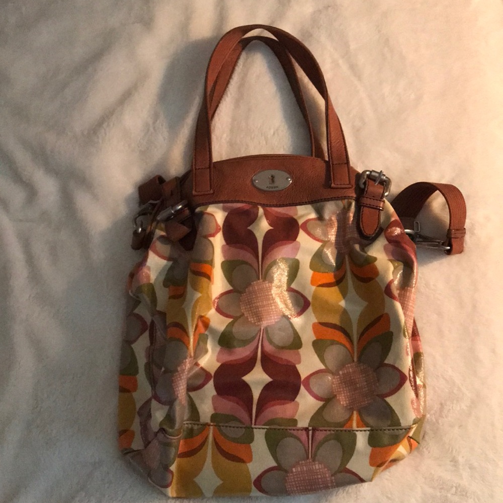 Women’s Fossil Floral Print Key Per Diaper Tote.